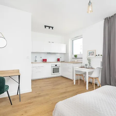 Studio In Jezyce Near City Centre By Renters Poznań