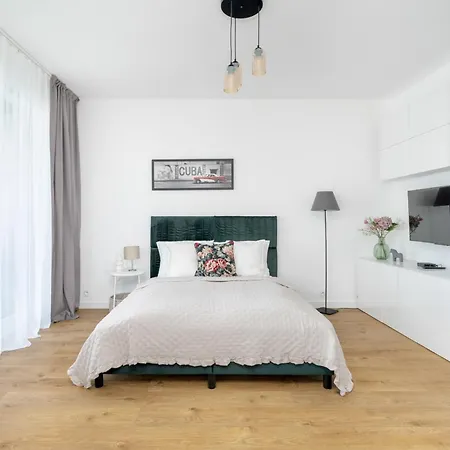 Lejlighed Studio In Jezyce Near City Centre By Renters *